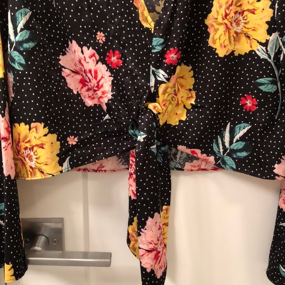TOPSHOP floral, tie front blouse - Picture 5 of 6